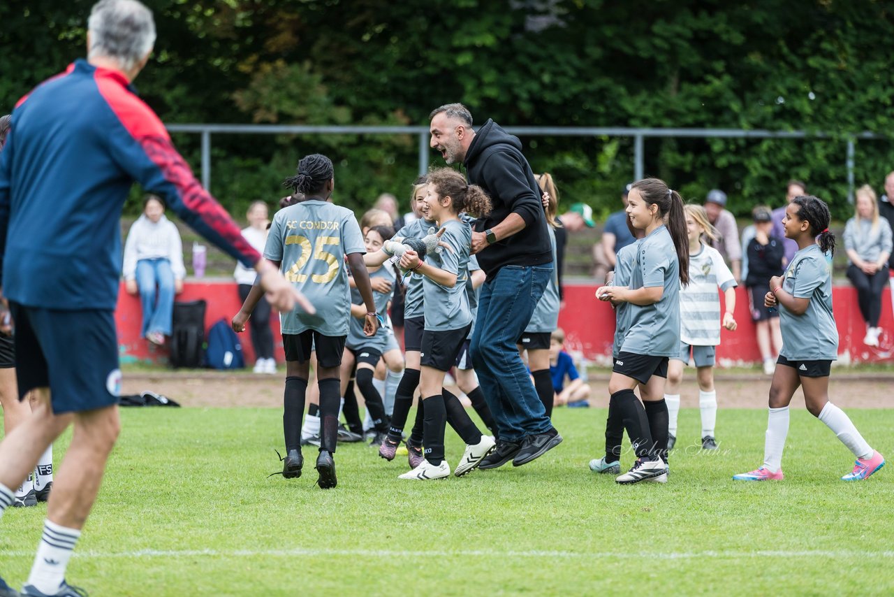 Bild 665 - Loewinnen Cup